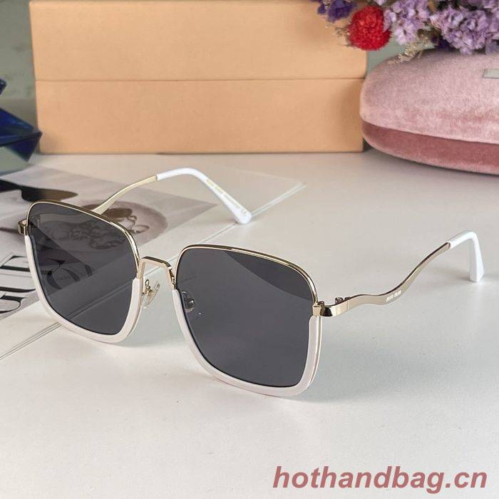 Miu Miu Sunglasses Top Quality MMS00110